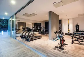 Spacious Poblado Apt on 22nd floor w/ breathtaking views of the city & mountains - Image 2