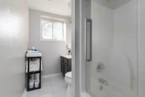 Convenient| Business and Family Friendly Home - Image 4