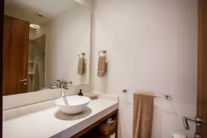 Top-Floor 2BR w/ Skyline Views, Pool & Gym - Image 3