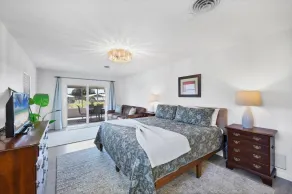 Harbor Heights Private Pool Vacation Home On Canal With Bbq And Dock 2 Bedroom Home - Image 4