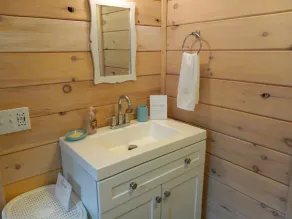 Hot Tub, Lake View Cottage, Dog Friendly, Lake Access - Image 2