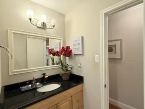 Ideal Stylish Vacation Rental for Fans- WALK to AT&T Stadium.  Park 4 cars - Image 3