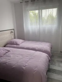 Charming cottage 500m from the beach - Image 5
