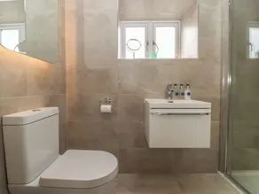 SHEPHERD'S CROOK, pet friendly, luxury holiday cottage in Spofforth - Image 3