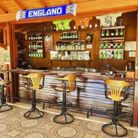 HIGH VIEW HOTEL - Image 2