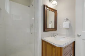 Updated in Seaside, Amazing Porches, Close to West Side Pool + 2 Adult Bikes! - Image 4