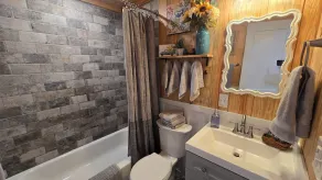 Creekside Cottage - Your Perfect Mountain Getaway! - Image 2