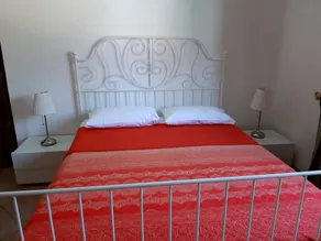 Schöne Wohnung in einer Villa mit Pool in Syrakus - Image 2
