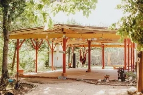 Lakefront Love Getaway: Winery, Kayaks, SUPs, Yoga, Massage, Krause Springs! - Image 2