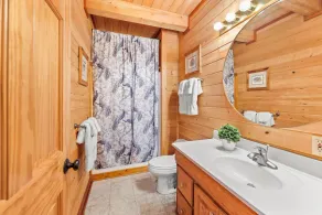 Sleeps 28, 2 Cabins, 10BR/8BA, Hot Tub, Game Room, Firepit, King Beds, Helen, GA - Image 4