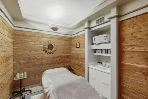 maison récemment mis à jour w / shared bain à remous, piscine et plus - un accès facile au ski! - Image 2