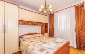 2 Bedroom Gorgeous Apartment In Polje - Image 5