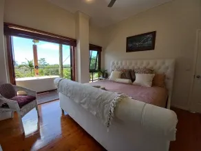 The Junglehouse Noosa - Image 4