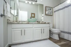 Locations a \"10\" ! and remodeled !. - Image 4