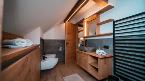 Alpin Apartment - mit Open Air Jacuzzi & Infrarotsauna! - Image 3
