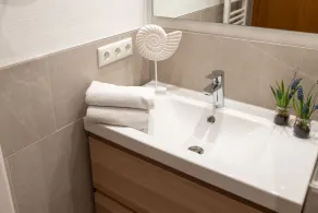 Fewo 3E Terr., Kochnische, 1 Schlaf- und 1 Wohn-/schlafzimmer, max 4 Pers - Image 2
