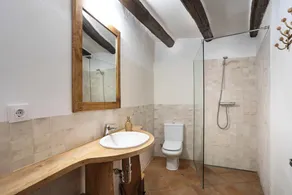 Rustic house in a private estate in Vilopriu. Pool - Image 4