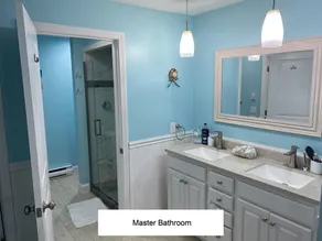 Spacious House for Beach Getaway - Outdoor Shower -Beach Pass Included! - Image 4
