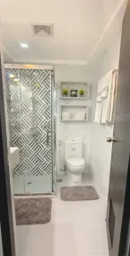 Manhattan plaza 2 araneta cubao with Balcony karaoke, netflix, washing machine - Image 4