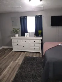 1 bed1 bath house, less than 1mile to Union Hospital - Image 5
