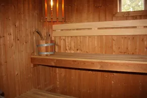 Ruim vakantiehuis voor 4 personen, sauna, 2 badkamers vlakbij het strand.  - Image 3