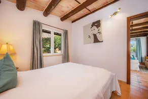 Holiday Apartment \"Individual Guesthouse Mallorca\" with Mountain View, Shared Pool & Wi-Fi - Image 5
