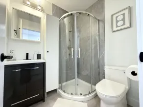 Vancouver Katherine 2BD 2BA Laneway Home - Image 3