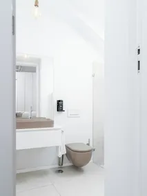 Limehome Evora Rua de Machede 61 - Image 5