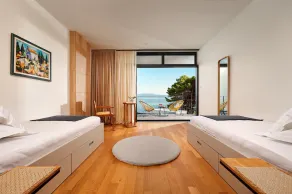 Beachfront Villa Aqua Haven with Pool - Image 5