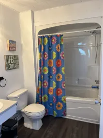 Little Haven Cottage - Ocean view 2 bedroom cottage with beach access. - Image 2