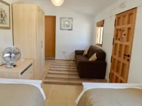 Tranquilo, Self-Catering Cottage andaluz - Localizado Amonst The Olive Fields - Image 5