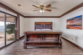 5 Bedrooms &3 Bathrooms House spacious living room and amazing View of Oakhurst - Image 5