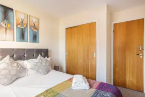 The SUMMIT Apartment - Aberdeen City Centre - Perfect for Long and short Stay - Image 5