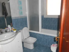 Villa mit großem Detail und Dienstleistungen. familienfreundlich - Image 3