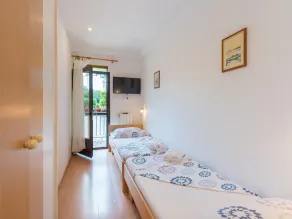 Apartment + free boat trip + 2 free bikes + PlayStation 4 + air condition + WiFi - Image 5