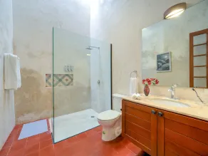 Casa Osito, Santiago Architectural Masterpiece - Image 3
