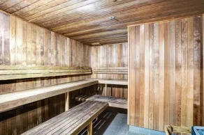 Studio Stay near Marina with Pool, Gym and Sauna - Image 2