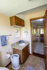 Rock Creek Loft Guest House neighboring Lake Perry - Image 4