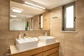 Amaen Luxury House - Image 3