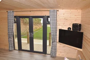 FOYLE VIEW CABIN - Image 2