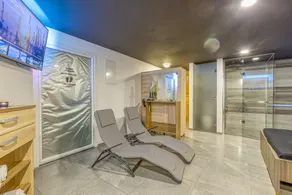 Pool & Whirlpool Art Villas - Image 5