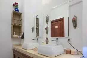 Dar Mawati - 5BR - Private Hammam - Rooftop - Near Medina - Image 4