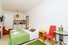 Apartments Versus - Image 5