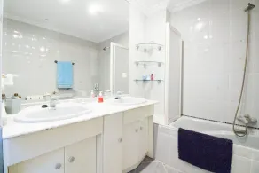 \"ABASTOS\" Luxury 3 bedroom Apart. Perfect for families. WIFI - Image 3