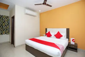 Hotel O Ambuja City Centre Mall Formerly Amar Marriage Palace - Image 4