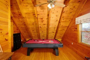 Red Fox Inn: Cozy Up in the Smokies - Image 2