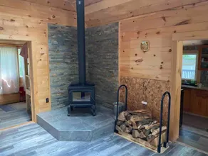 Our Lady of Kahshe Lake Cottage - Image 2