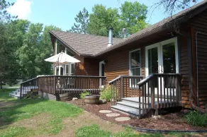 Tranquil, cozy, luxurious family, pet and handicap friendly home in Luck, WI. - Image 5
