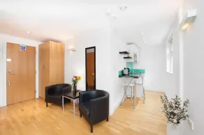 Park Executive Apartments - Image 5