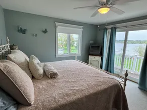 Nouvellement construit Waterfront Home sur le magnifique lac Round - Image 4